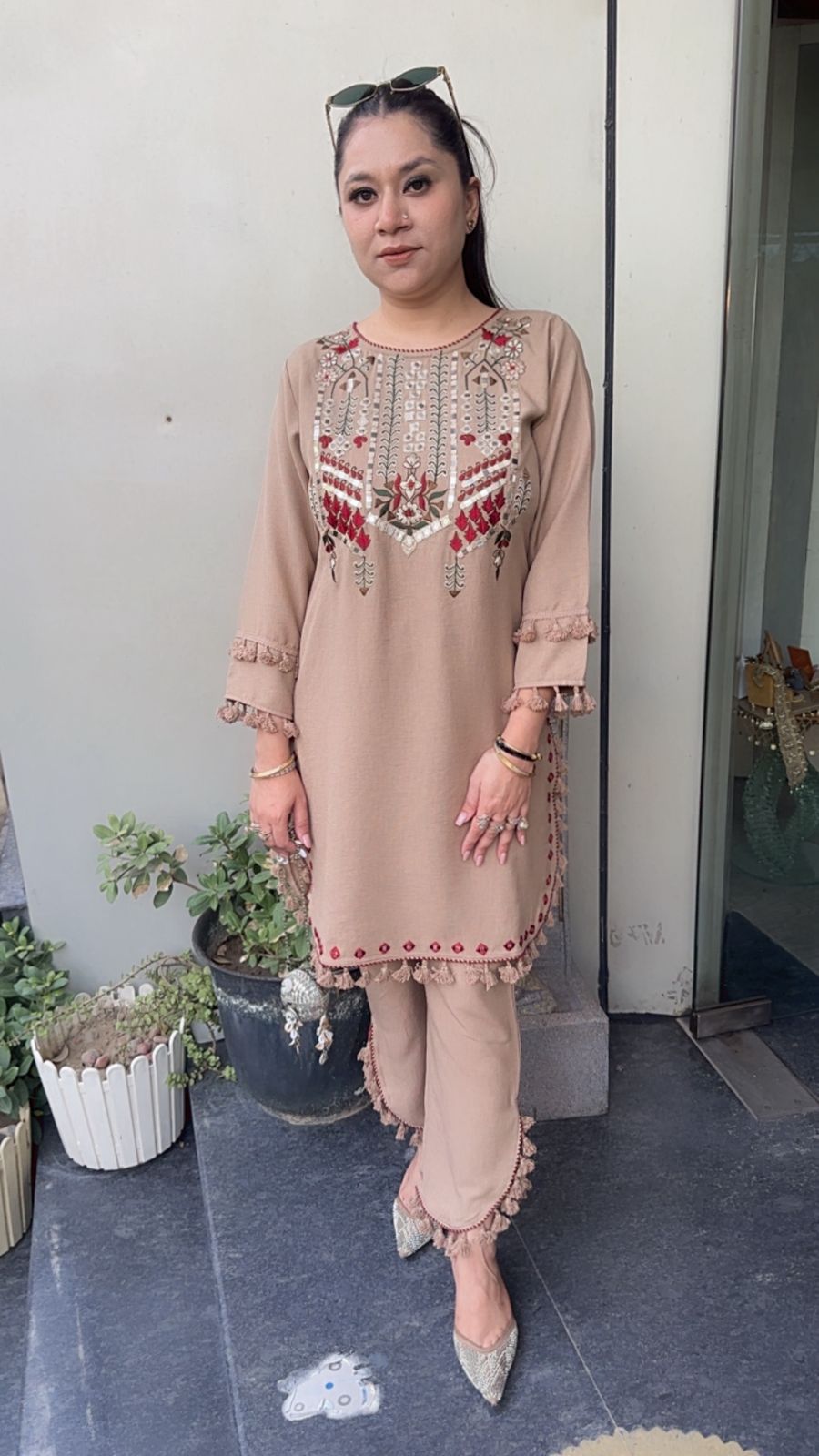 Wow Beige Tassel Designer Cordset