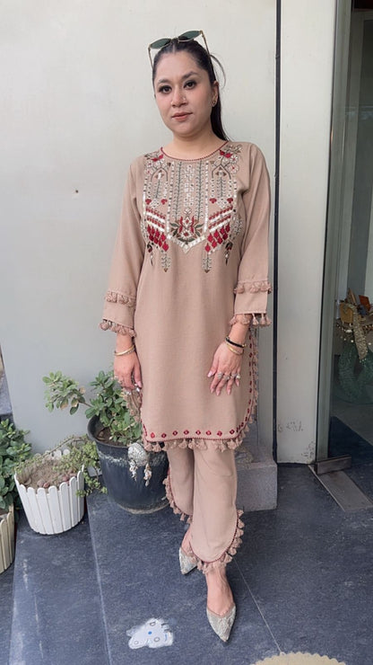 Wow Beige Tassel Designer Cordset