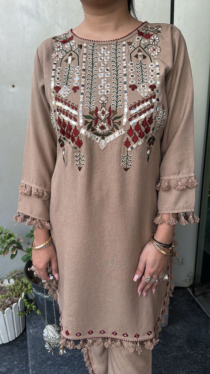 Wow Beige Tassel Designer Cordset