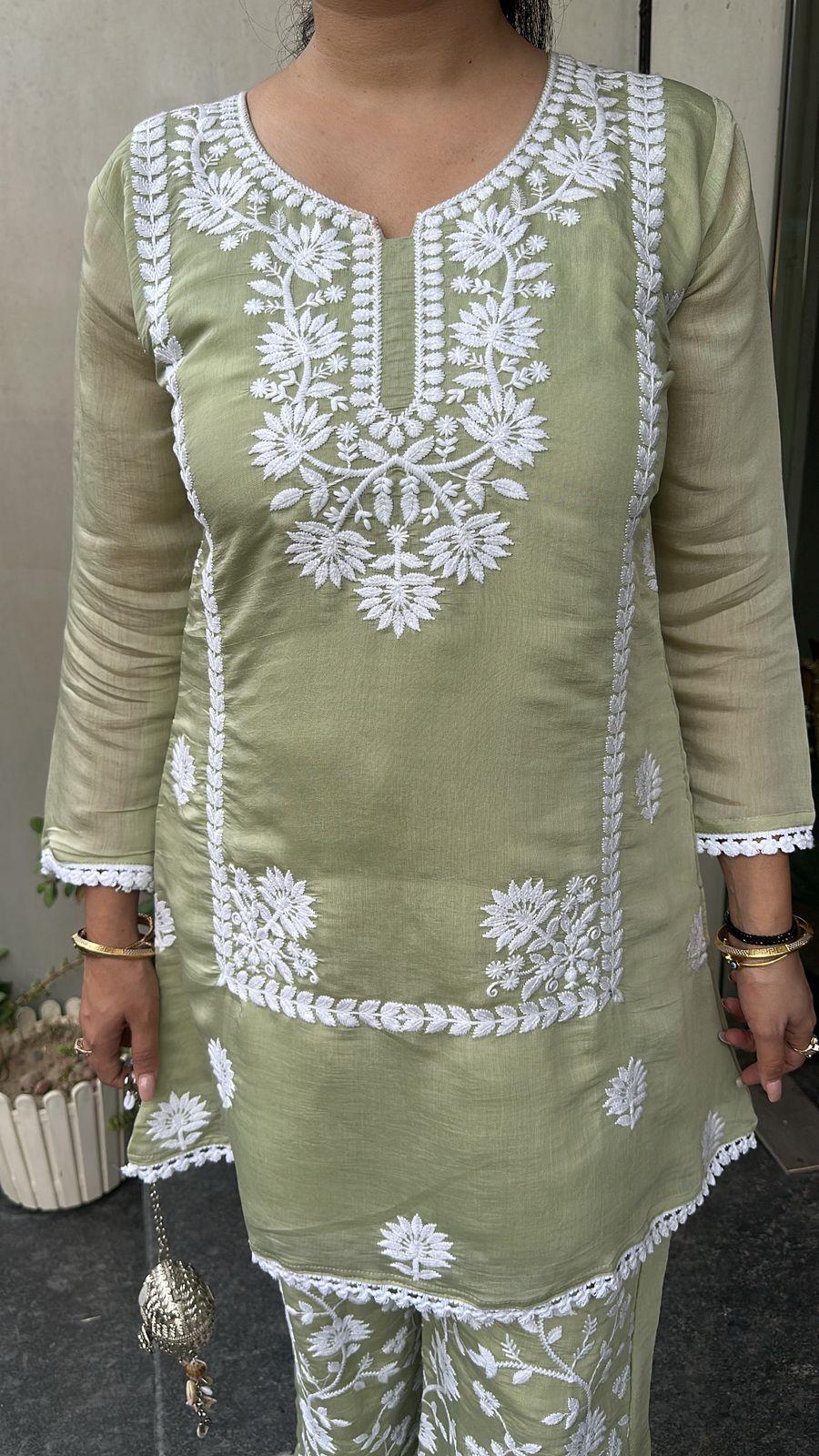 Koho pista Thread work Chikankari  Cordset