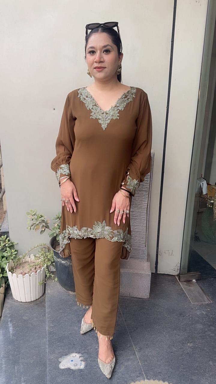Smokey Dark Beige Katdana cordset