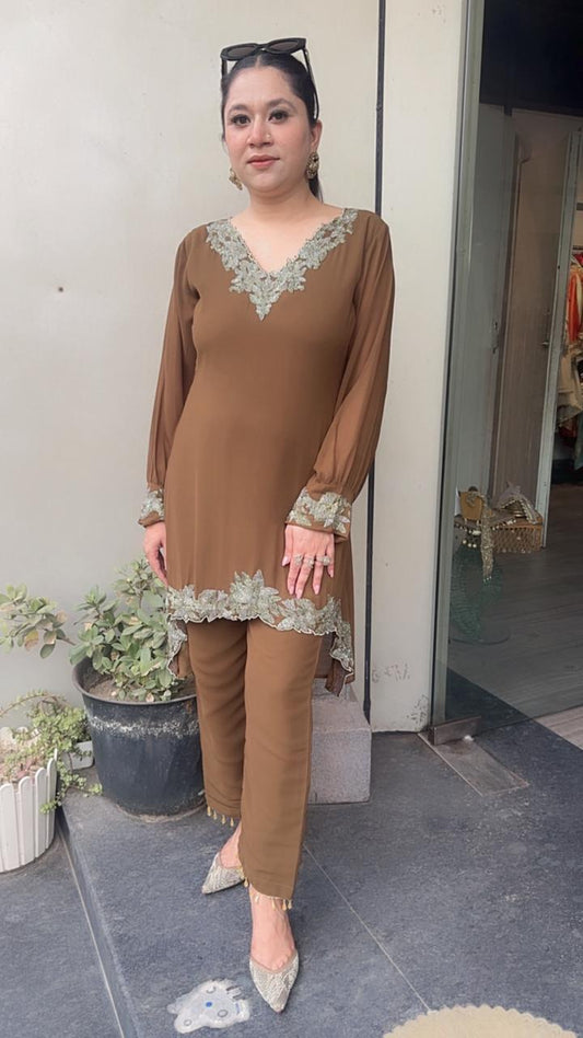 Smokey Dark Beige Katdana cordset