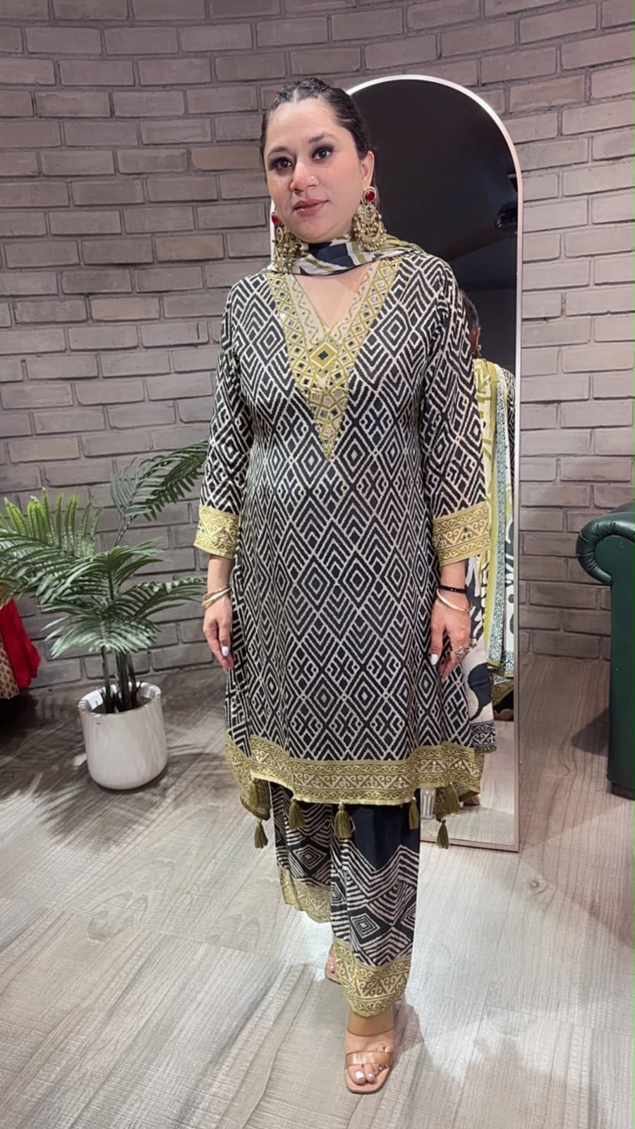 Billey Digital print C-Cut Style Plazoo Designer Suit