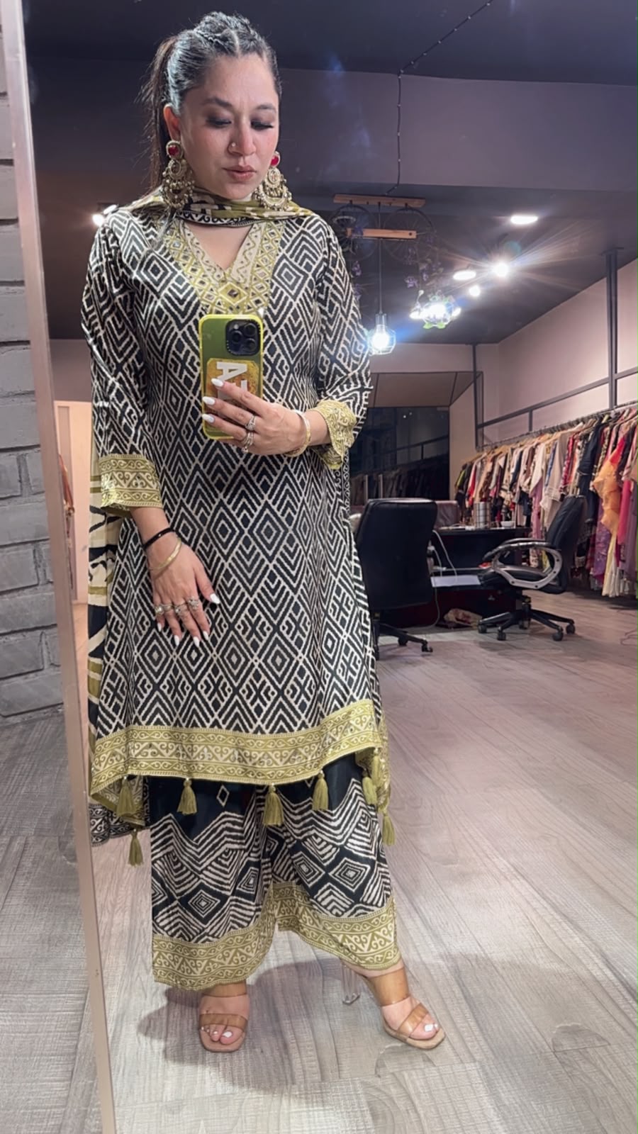 Billey Digital print C-Cut Style Plazoo Designer Suit