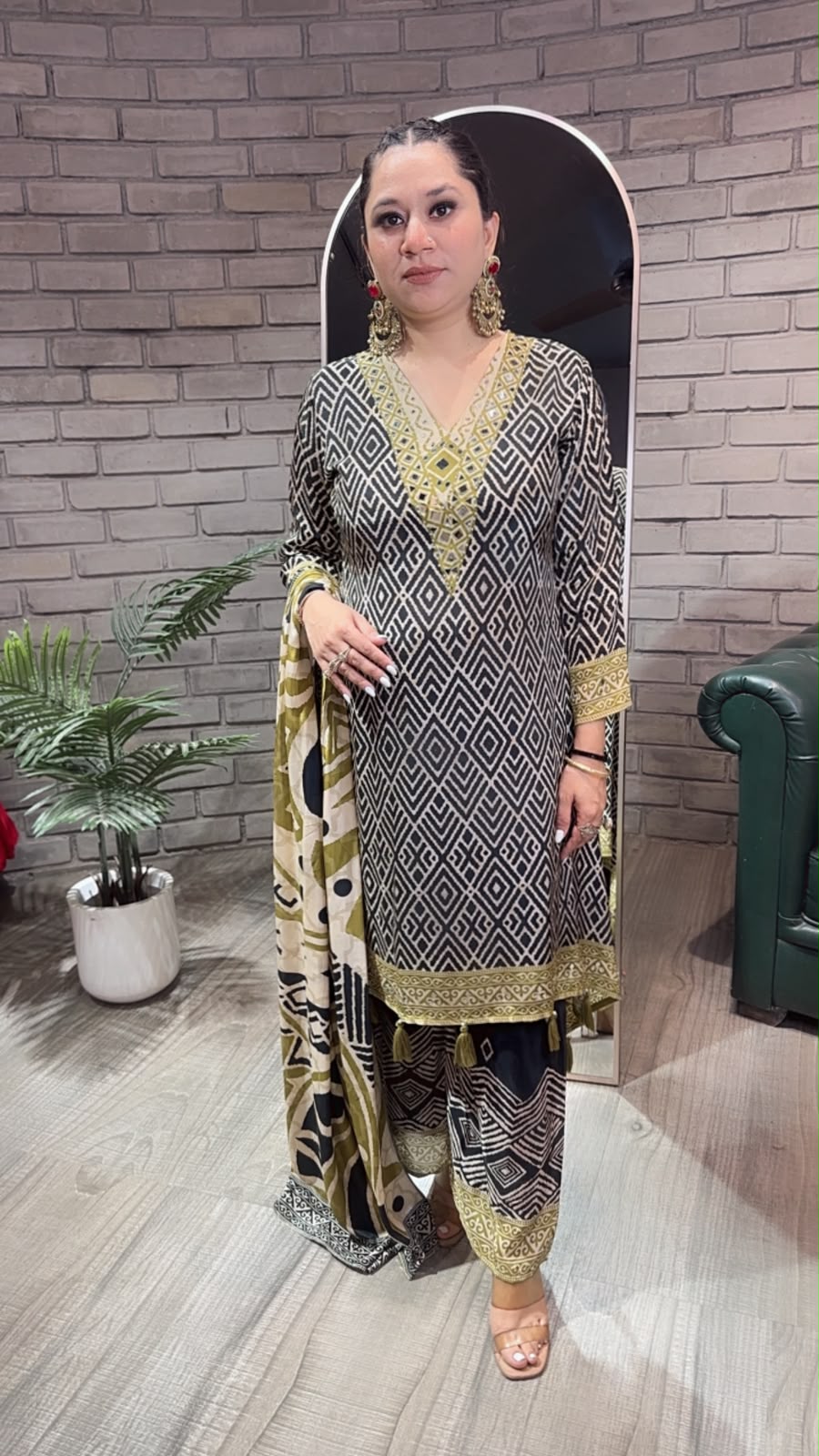 Billey Digital print C-Cut Style Plazoo Designer Suit