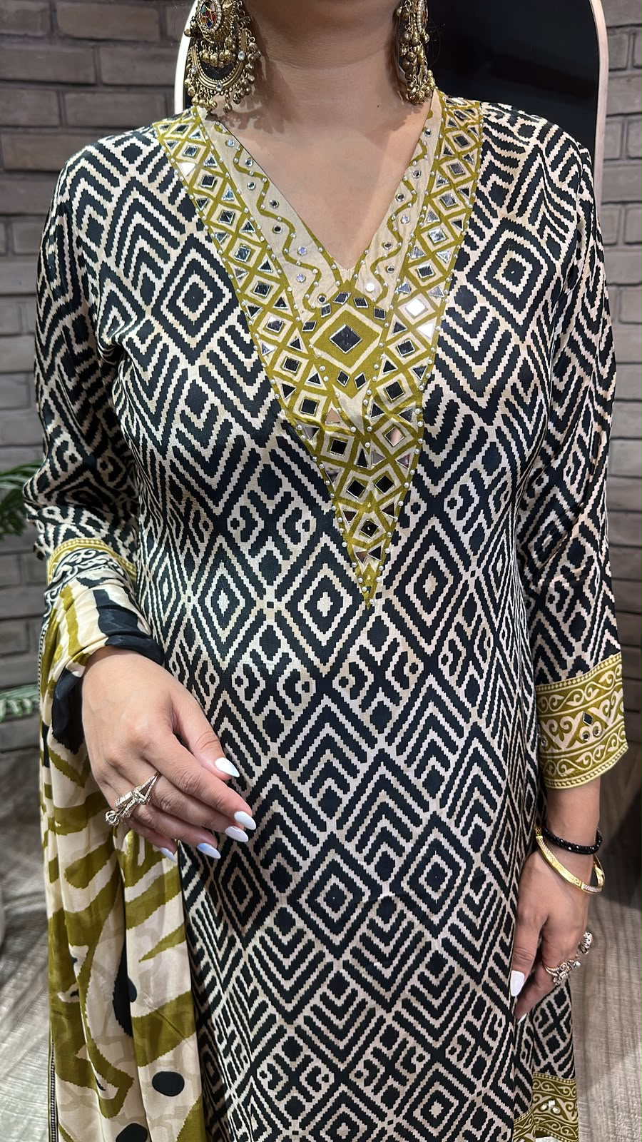 Billey Digital print C-Cut Style Plazoo Designer Suit