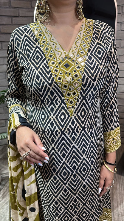 Billey Digital print C-Cut Style Plazoo Designer Suit