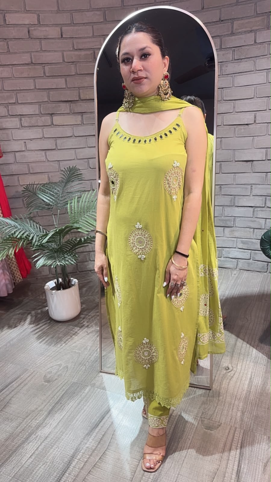 Nimbu pani Stapy Cotton Designer Suit
