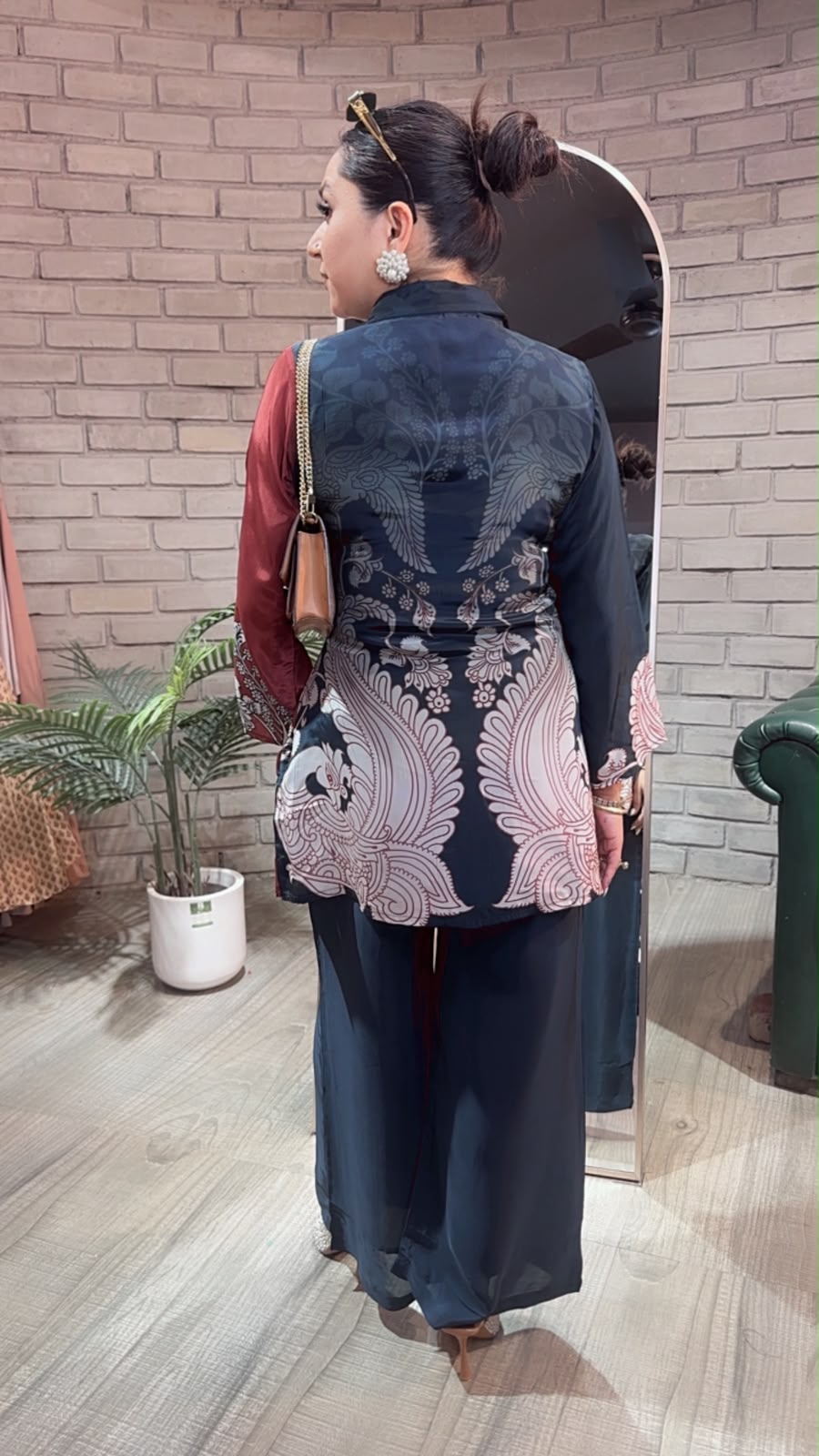 Lakmé 2 Shade Shirt Style Digital Cordset