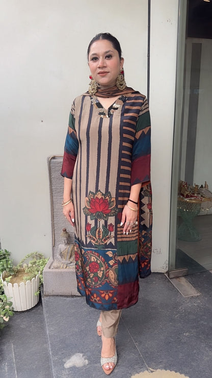 Kiyana Digital print Designer suit