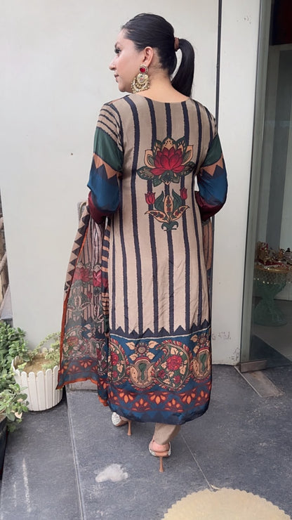 Kiyana Digital print Designer suit