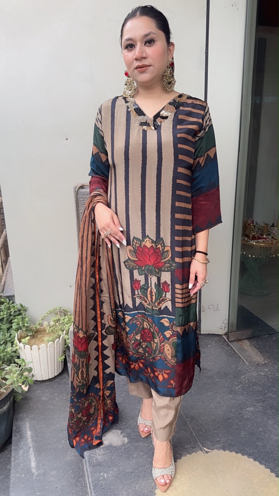 Kiyana Digital print Designer suit