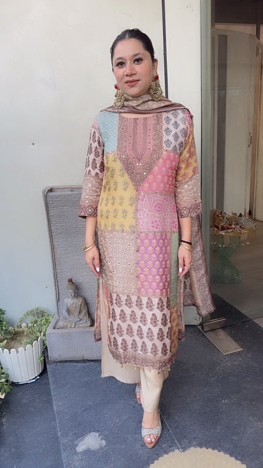 Taavi Ajrak print Designer suit