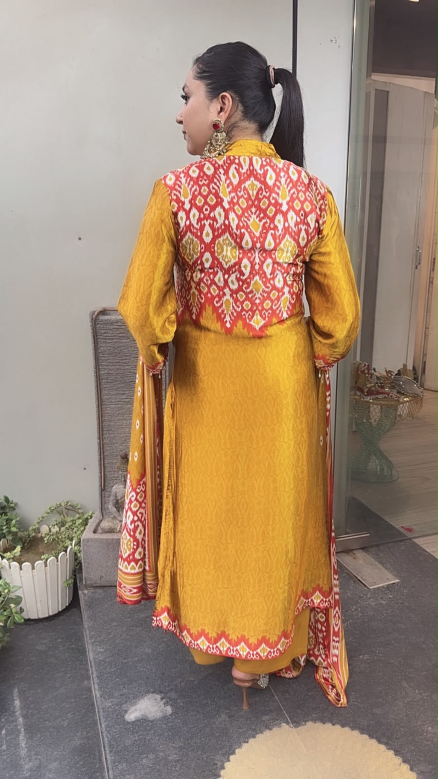 Teej Musturd Digital print Designer suit
