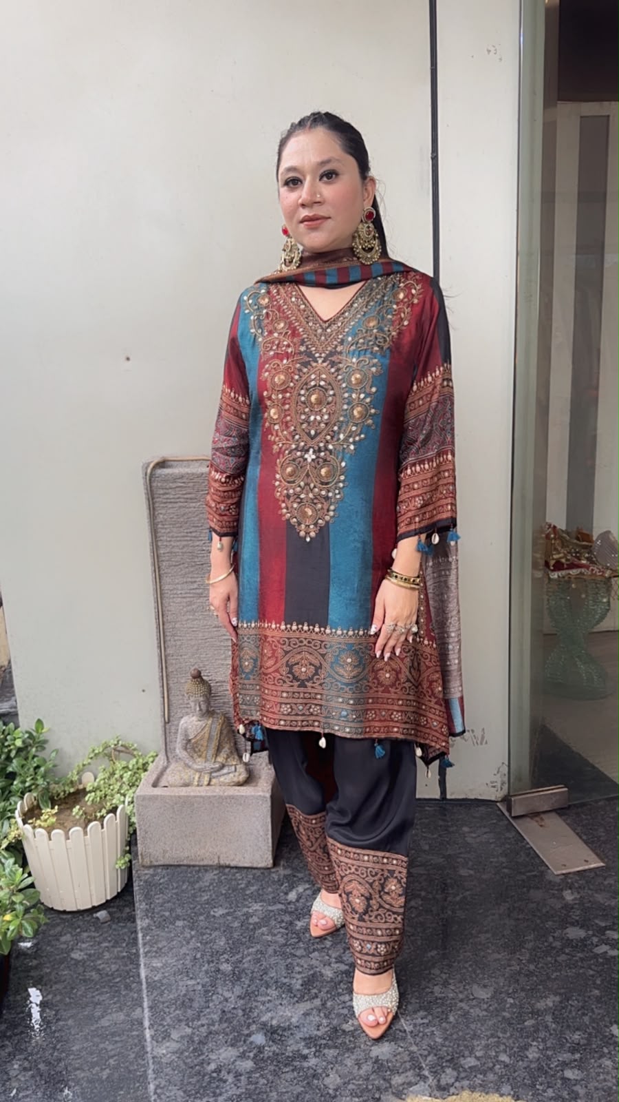 Nihari Blue Mahroon Digital Handwork C-Cut Style Farshi Salwar Designer Suit