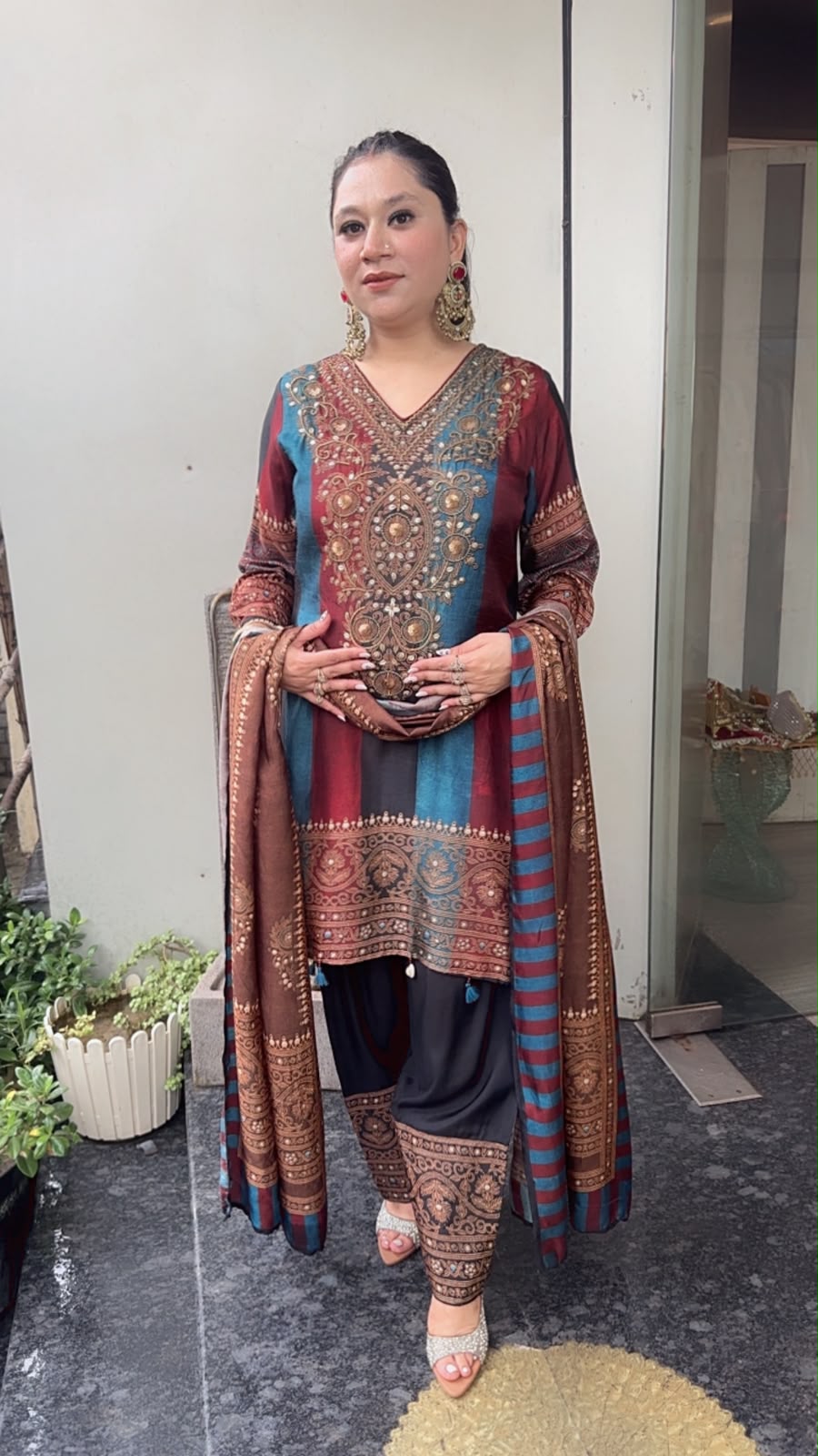 Nihari Blue Mahroon Digital Handwork C-Cut Style Farshi Salwar Designer Suit
