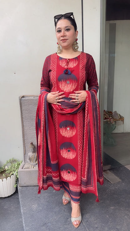 Liza Mahroon Digital Cotton Designer Suit