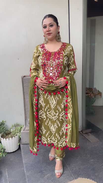 Heena Mirror Digital Cotton Designer Suit