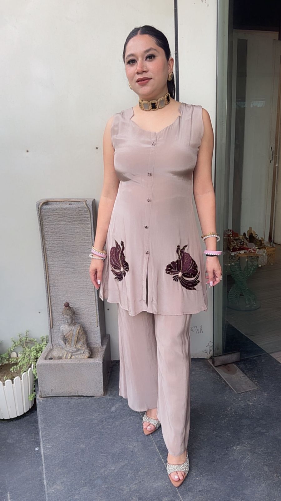 Eshara mouse Embroidered Cordset (sleeve fabric attached)