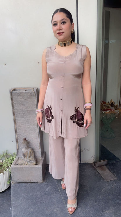 Eshara mouse Embroidered Cordset (sleeve fabric attached)