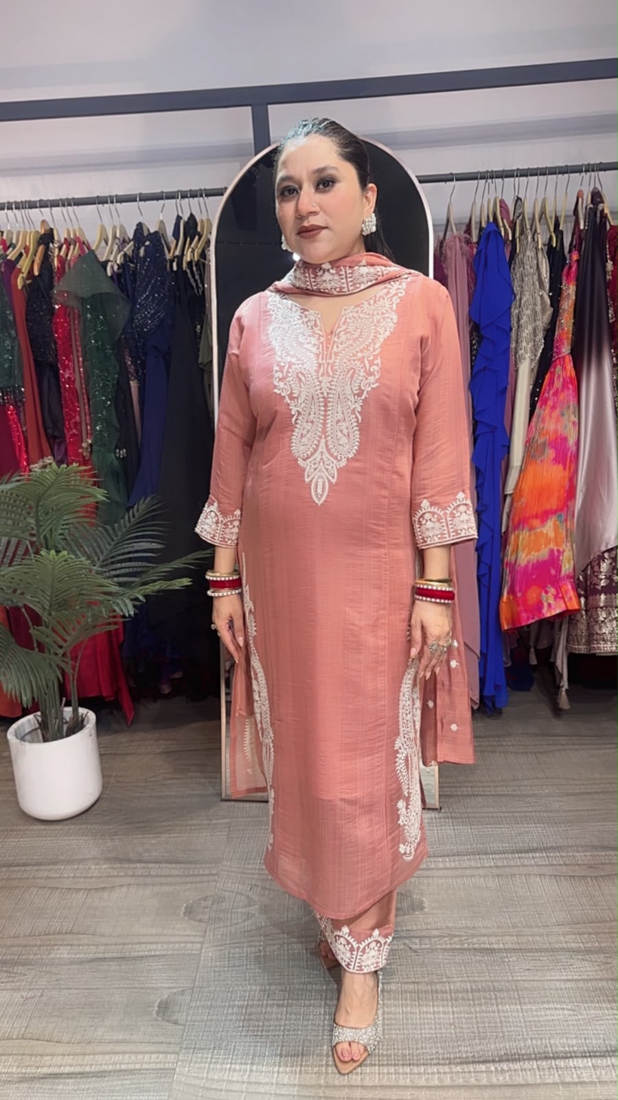 Dodha Onion pink Thread work Designer Suit