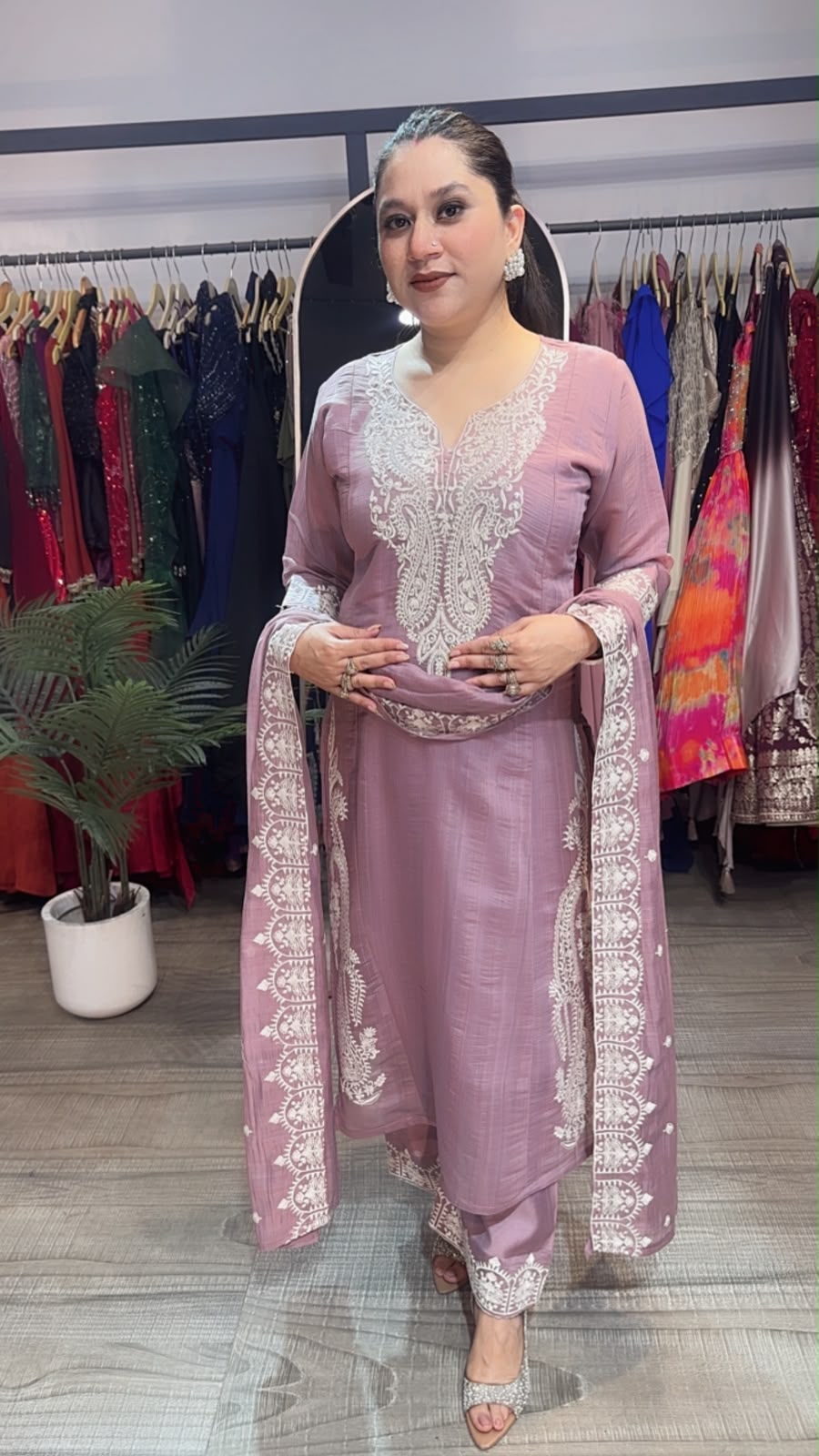 Dodha Lavander Thread work Designer Suit