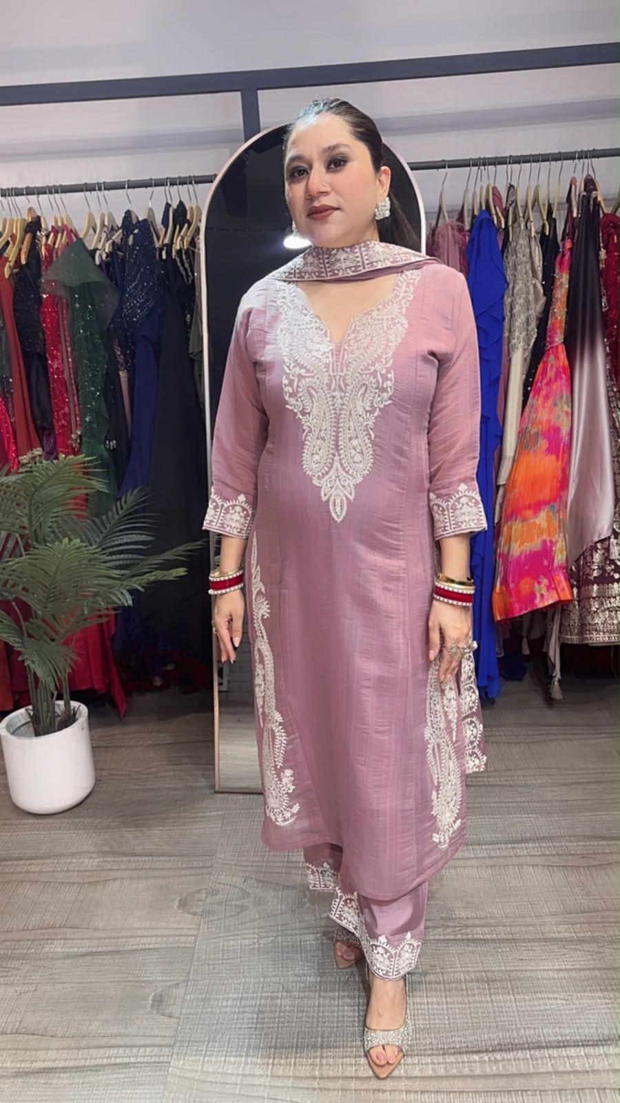 Dodha Lavander Thread work Designer Suit