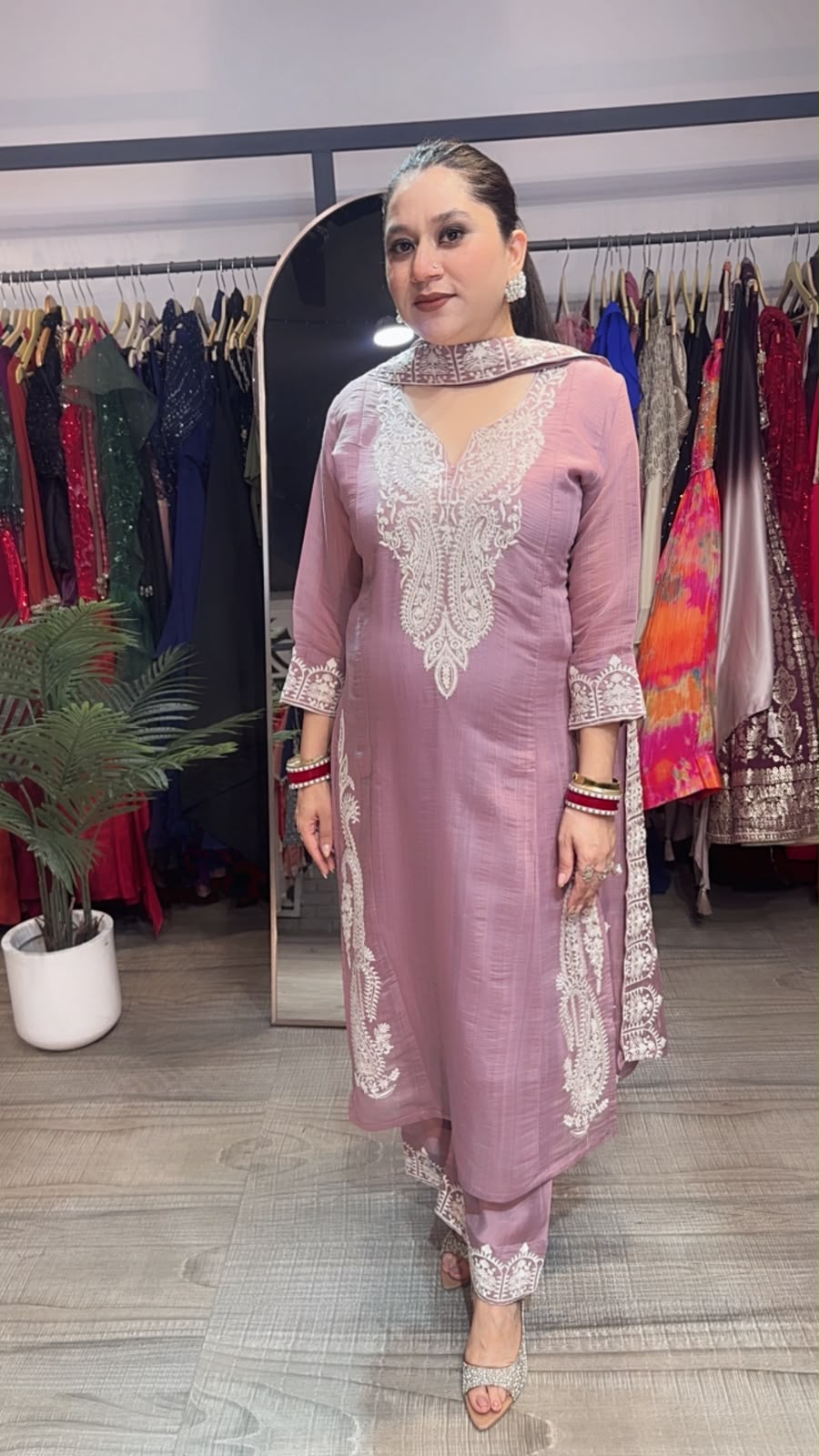 Dodha Lavander Thread work Designer Suit
