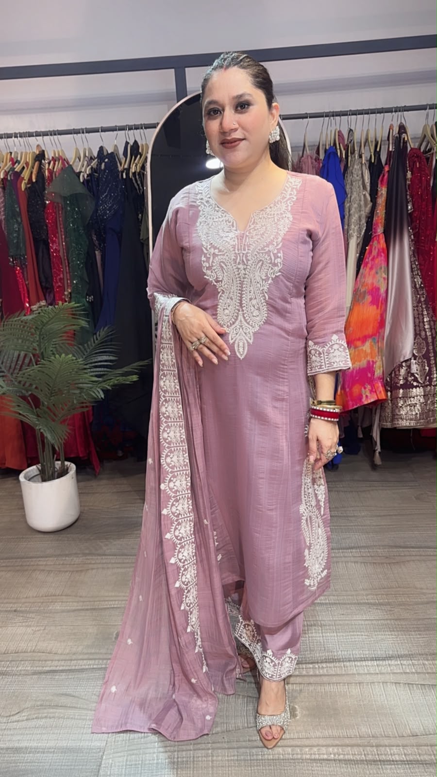 Dodha Lavander Thread work Designer Suit