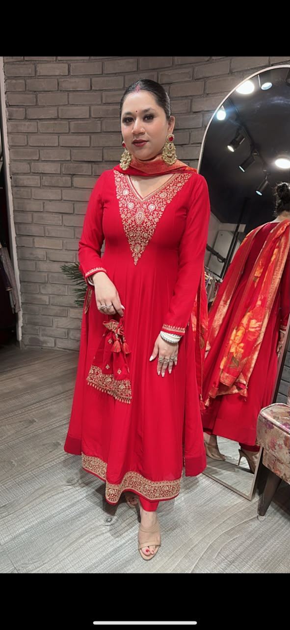 Laal Karwa Thread work with potli  Designer Suit