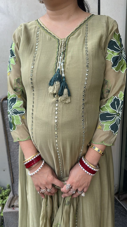 Rehmat pista Thread work Designer Anarkali