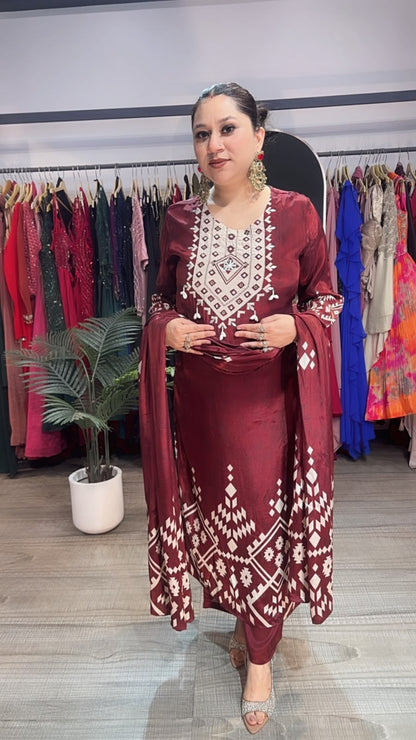 Zeebo Mahroon Digital print Designer Suit