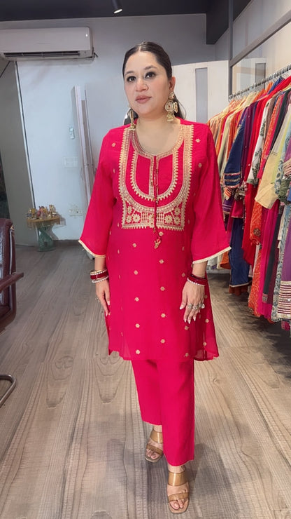 Buniyaad Hot pink Zari work C-Cut Style Cordset