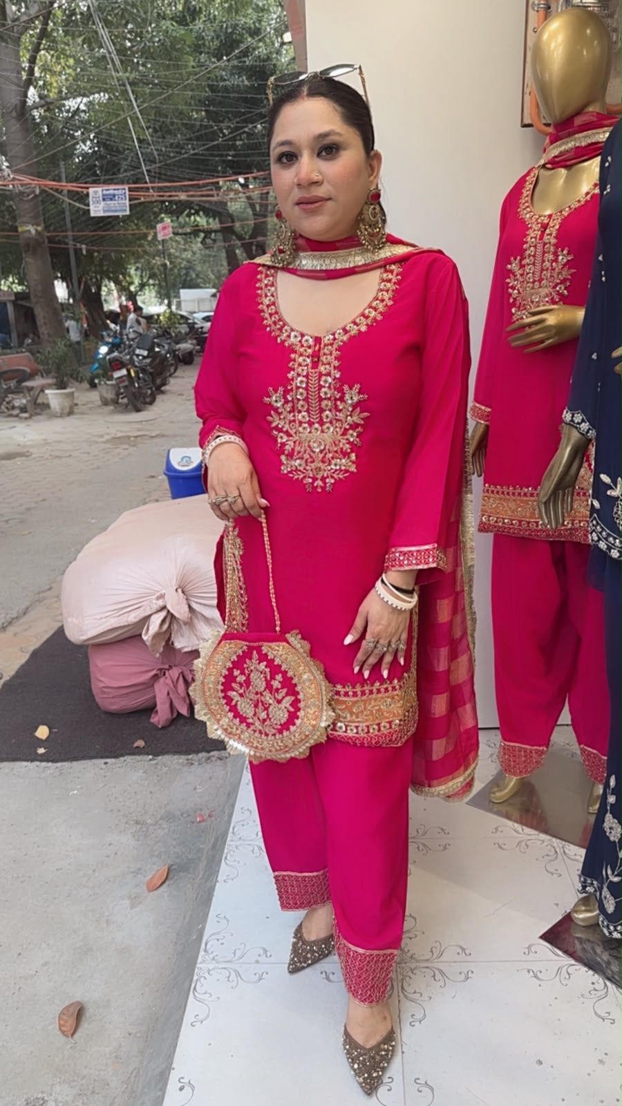 Biwi Foshia pink Embroidered Designer Suit with potli